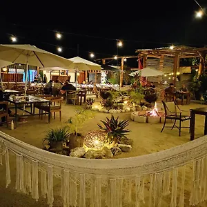  Ostello The - Food, Drinks And Transportation To The And Cenotes